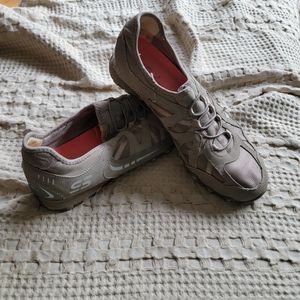 Skechers, Slip-On, Women's 10, Light Grey